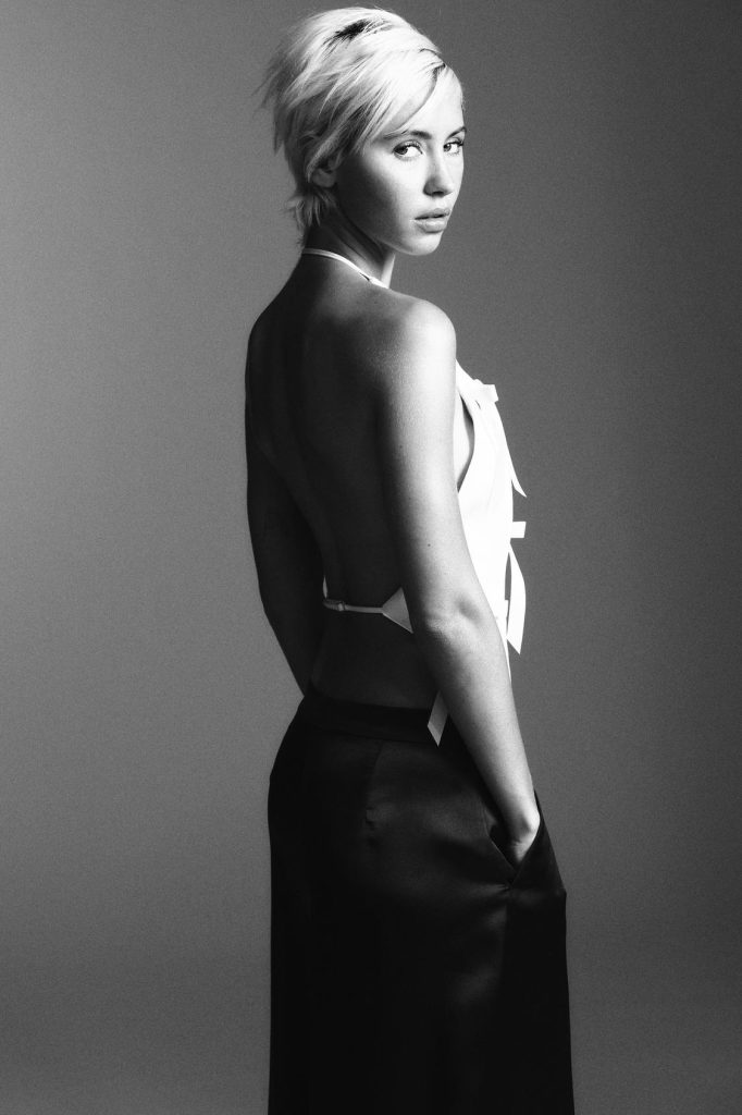 Našli smo 10 rešenja za brzi praznični autfit 24 04764158251 a2