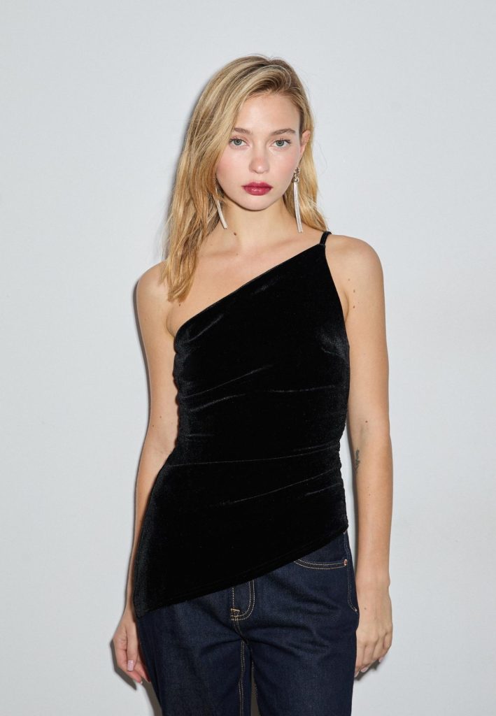 Našli smo 10 rešenja za brzi praznični autfit 16 06228404001 a1