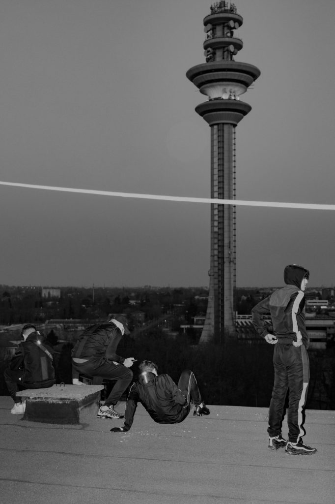 Sirov, iskren i brutalan: Milano koji do sada niste videli na izložbi italijanskog umetnika 9 Angelo Leonardo Vizualizator 2