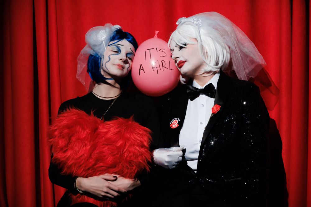 Samoubistvo kao drustvena cinjenica Foto Nata Korenovskaia