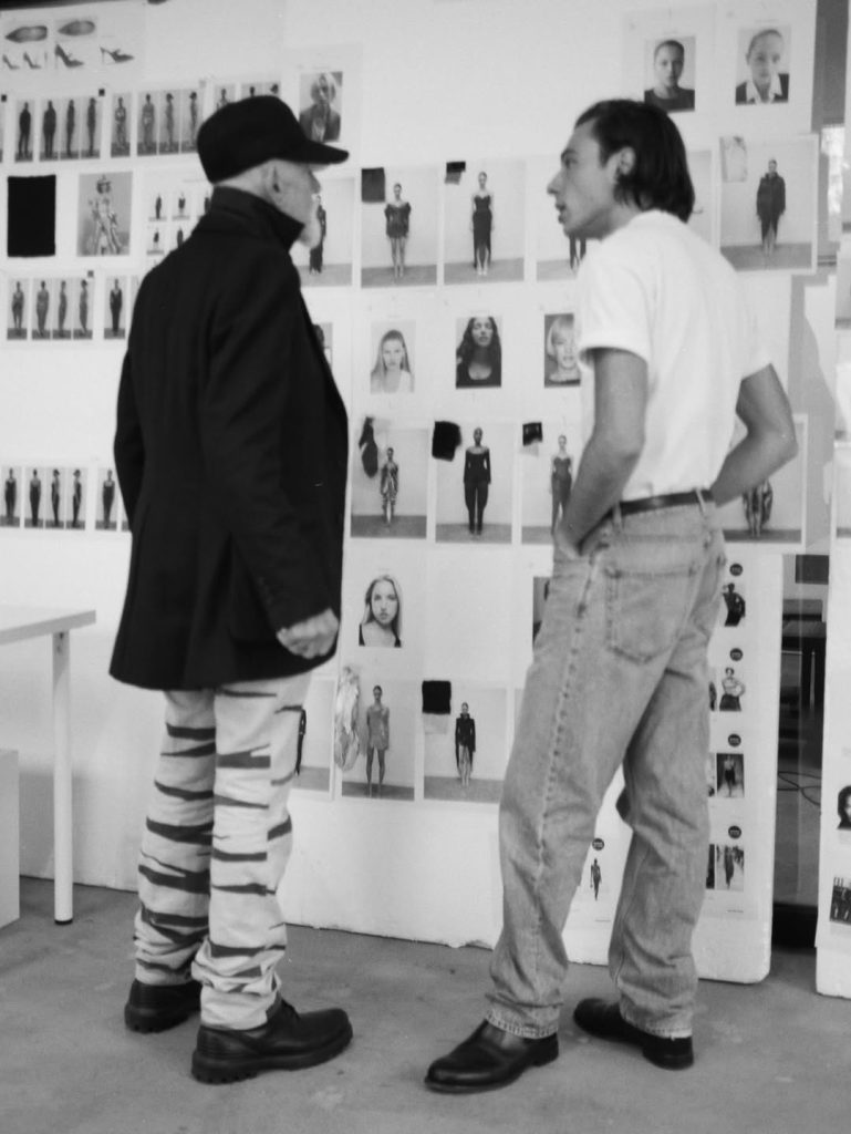 Antony Price: tihi arhitekta rock’n’roll estetike 13 SnapInsta.to 603075440 18441109747102828 4351891446296981073 n