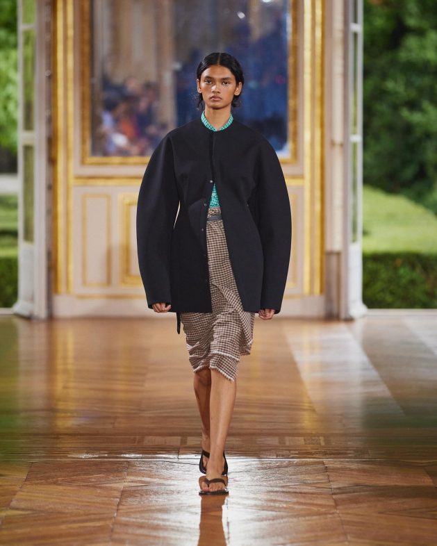 Ispod radara: AURALEE 17 image 4684545