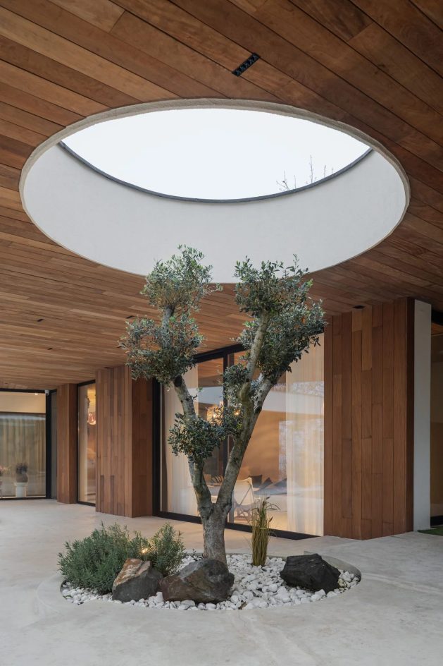 Kuća u Sremskoj Kamenici koju talasasti krov spaja s prirodom 8 shoom room escape t6yesy76bb11788933