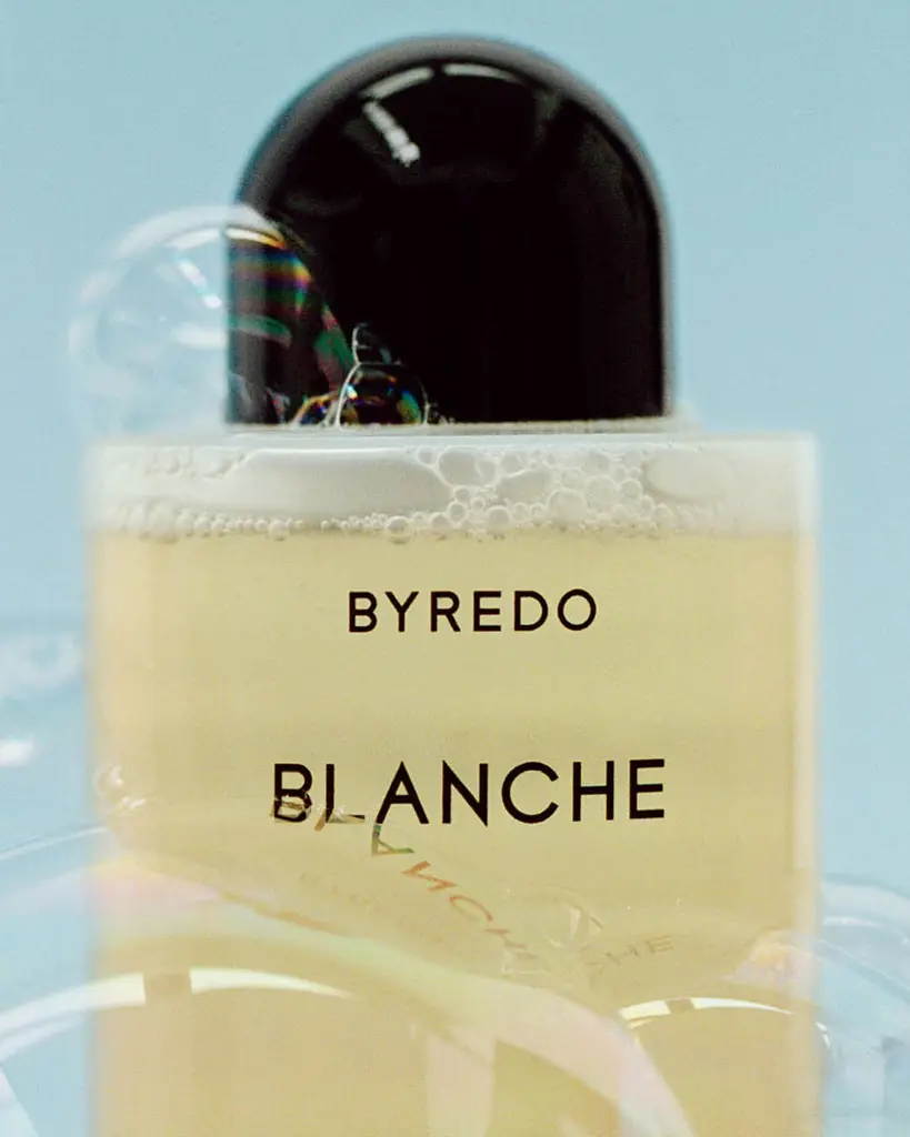 Naša tri omiljena parfema bez alkohola za one sa osetljivom kožom 7 parfem