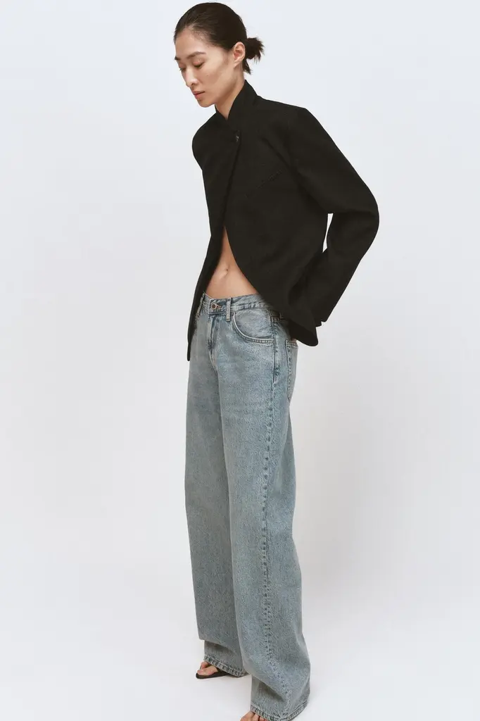 Zara već ima blejzer koji će svi nositi ovog proleća 14 02029044800 a4