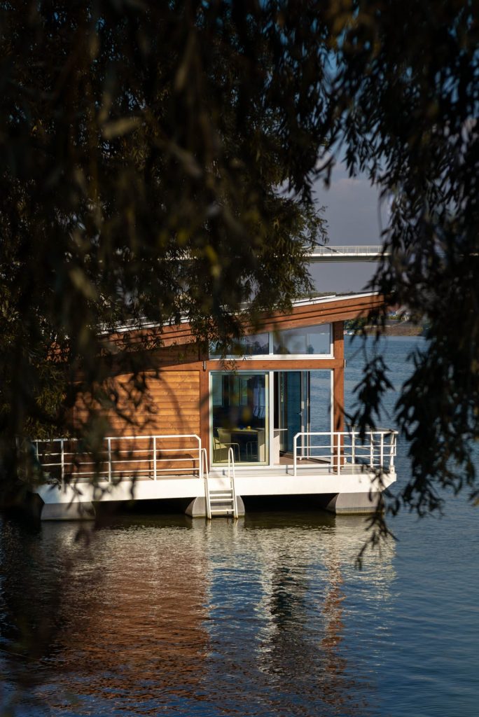 03 Outside Daytime 3