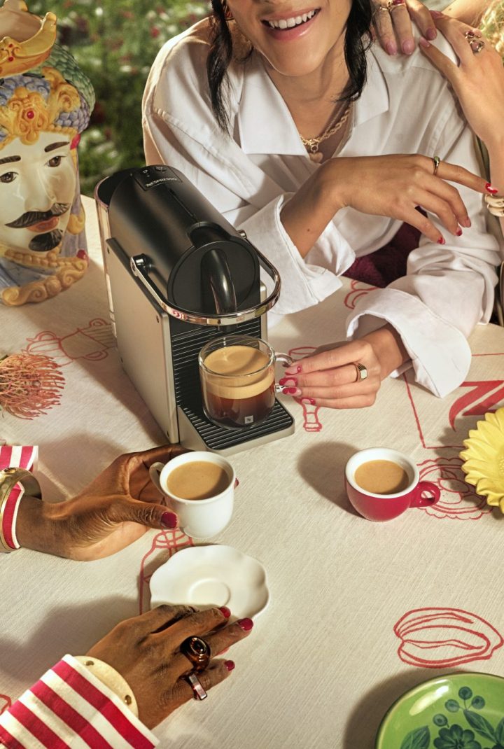 Nespresso WW KV 40Y Paid Organic OL Machine IMG 4x5 B2C 25 262