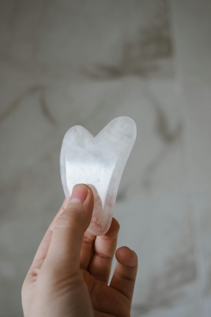 Sve što treba da znate o Gua Sha masaži kod kuće 8 pexels polina kovaleva 5928019