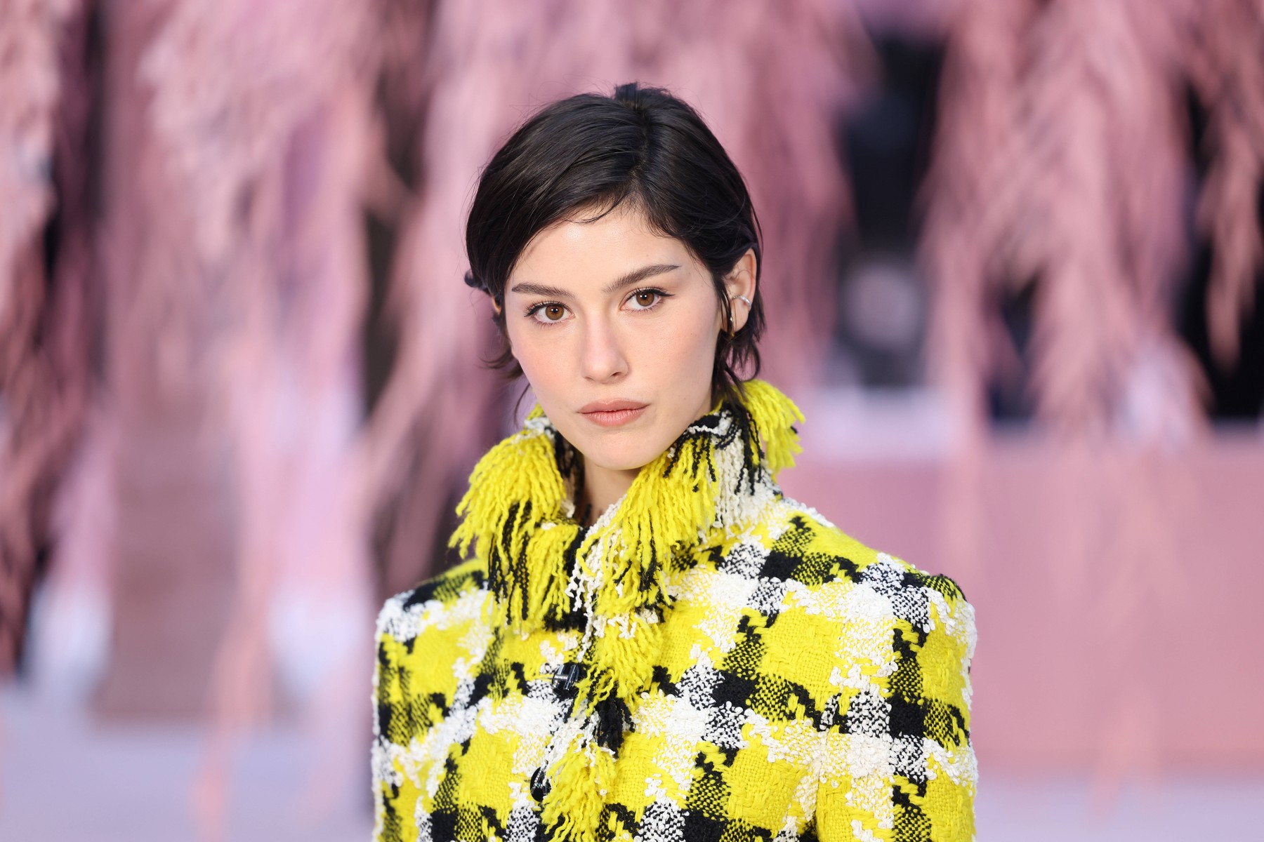 U Parizu se nose pantalone koje želimo u poslovnom garderoberu 1 pantalone