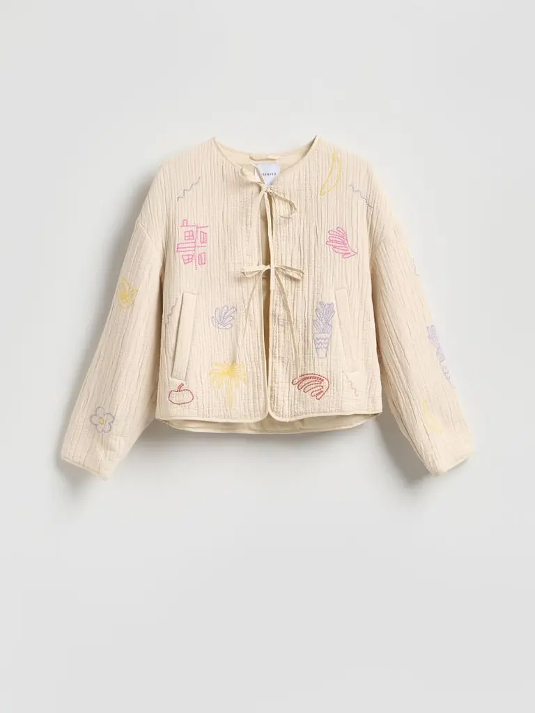 Ova Reserved prolećna jakna oduševiće ljubitelje skandi stila 19 500IA MLC 010 1 1200954