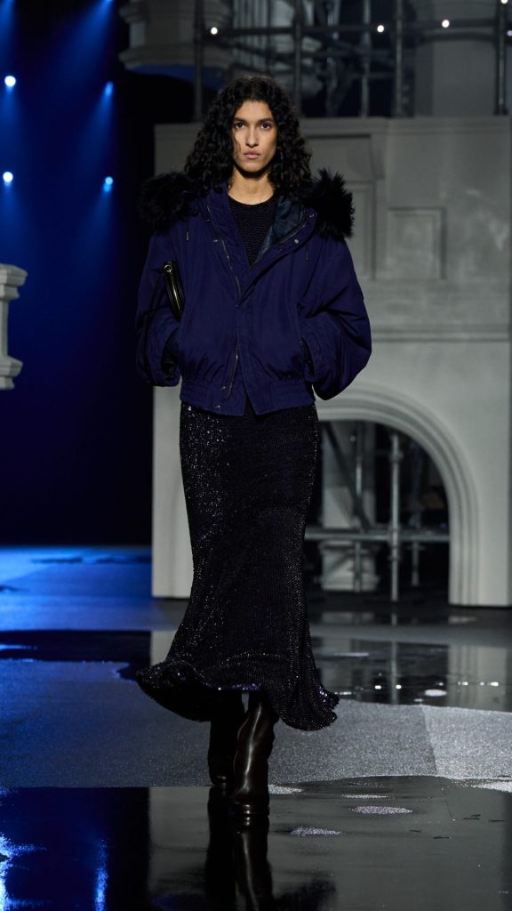 Burberry Winter 2026 Show Fronts Look 43