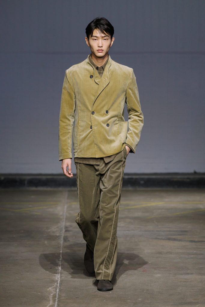 DERRICK AW26 LOOK 10