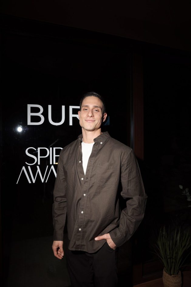 BURO. SPIRITUAL AWAKENING: Razgovor, učenje i zajedništvo su ono što nas budi 69 SMC 35