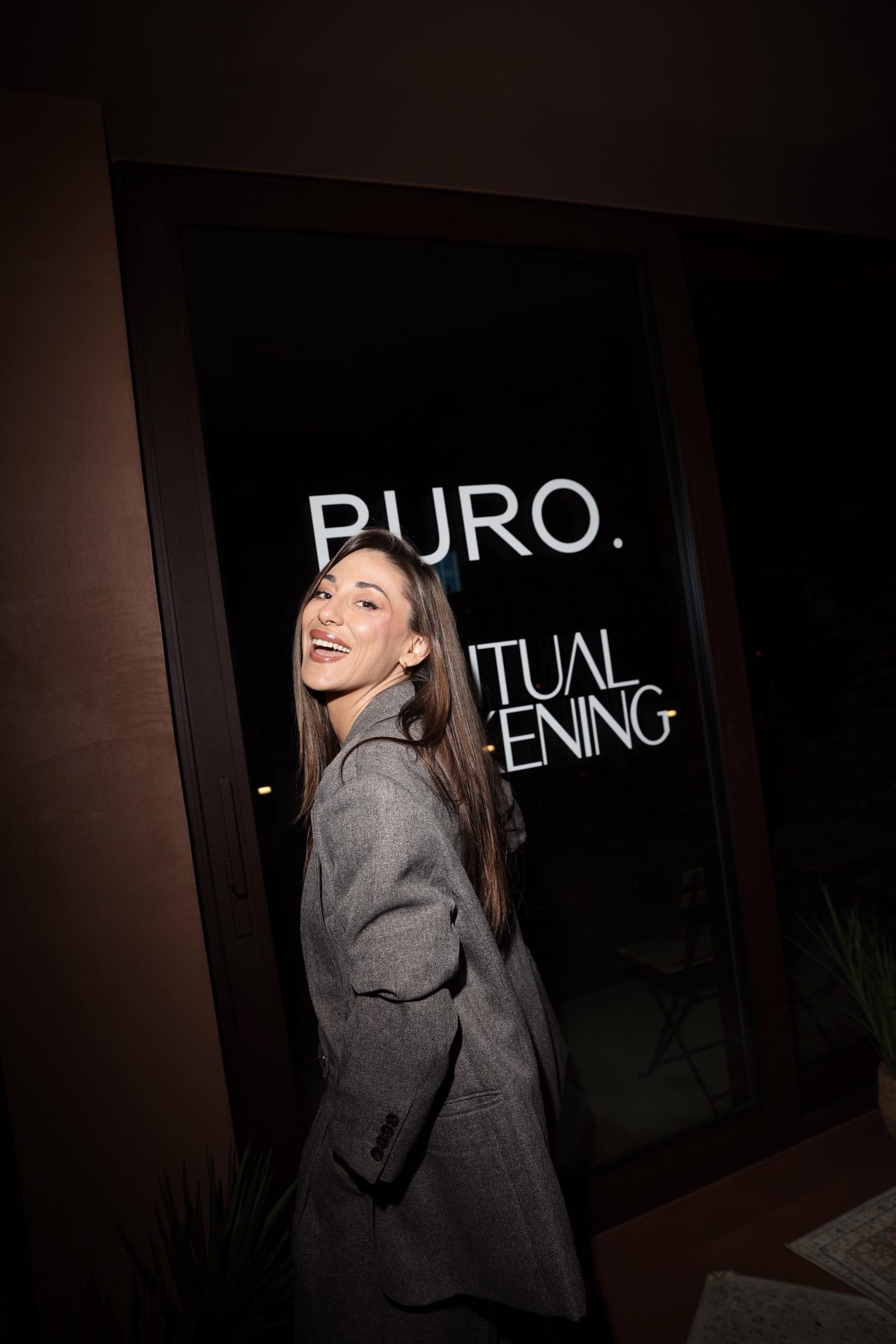 BURO. SPIRITUAL AWAKENING: Razgovor, učenje i zajedništvo su ono što nas budi 47 SMC 45