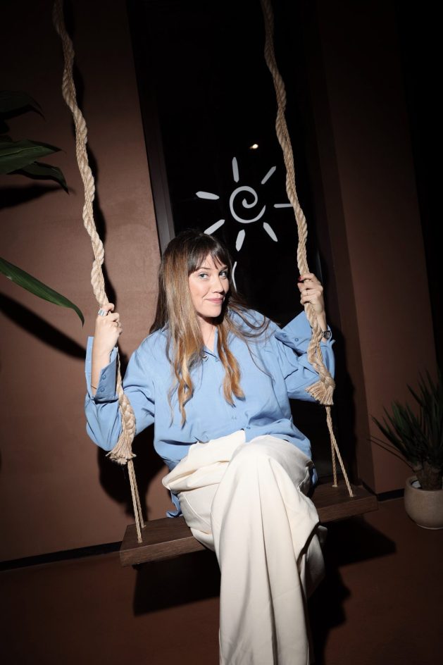 BURO. SPIRITUAL AWAKENING: Razgovor, učenje i zajedništvo su ono što nas budi 73 SMC 54