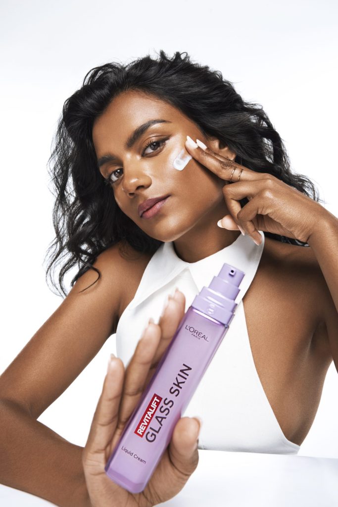 20251007 digital revitalift filler glasskin still application sashley dmi image na no cta