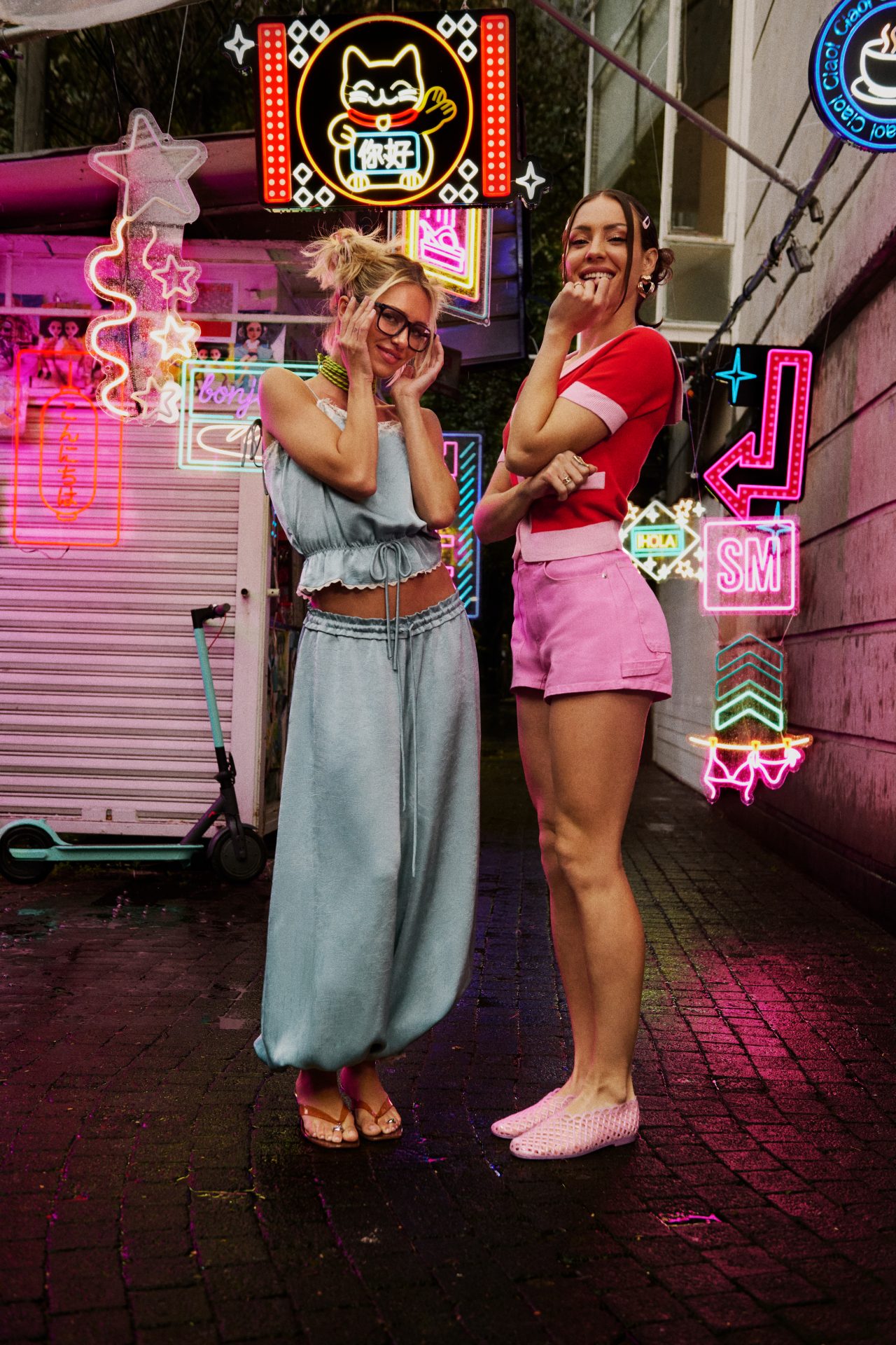 HELLO SPRING! Zakoračite u novu modnu sezonu u STEVE MADDEN ritmu 18 SM 2026 SPRING INTL KONNICHIWA TRACIE J TAN GROVE PINK 147