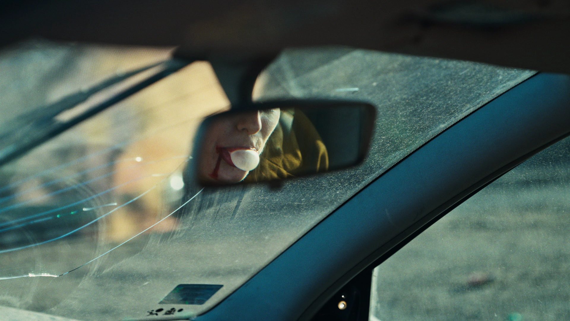 Still Frame Spot za pesmu Urnisu me sume KOIKOI rediteljke Mine DJukic 2