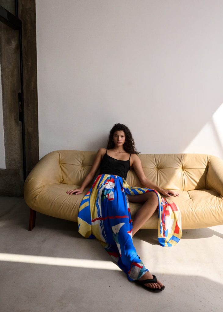 Ukoliko ovog proleća želite Celine look, pogledajte novu Mango kolekciju 14 27077801 52 004