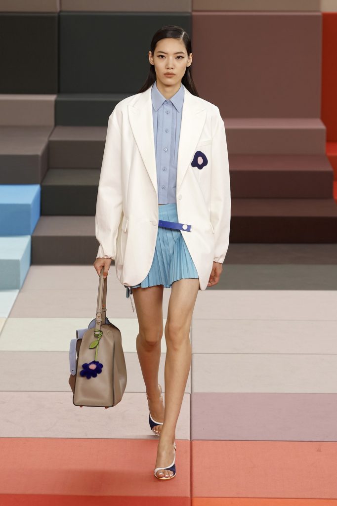 S piste u inspo folder: Najlepše odevne kombinacije iz prolećnih kolekcija 14 profimedia 1040078935