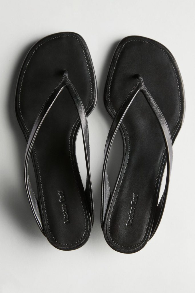 Bela Hadid u Massimo Dutti haljini koja će biti trend leta 8 11603750800 o6