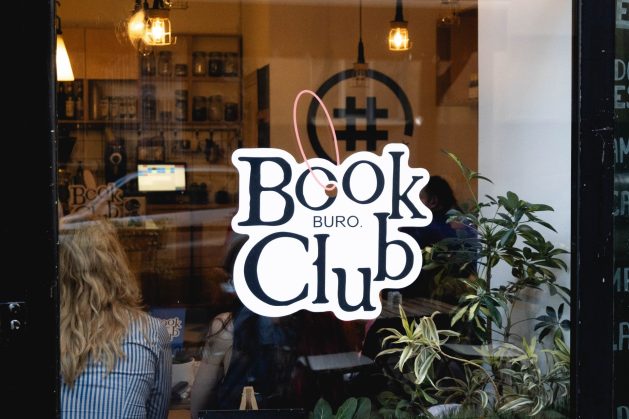 BURO book club kraljica bekstva 27