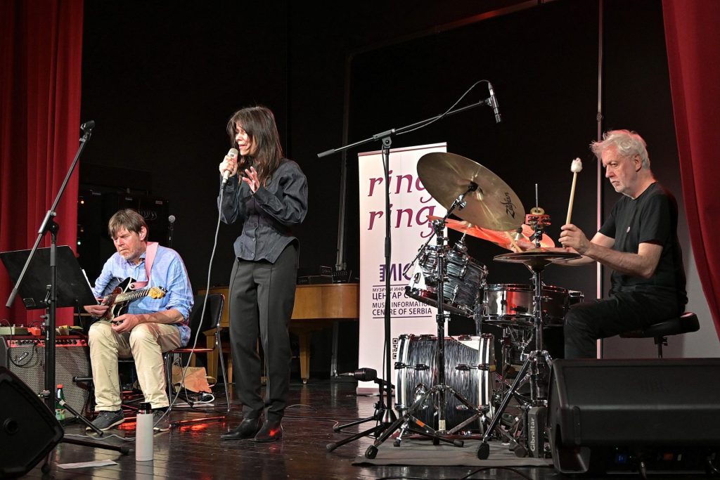 Kako „Ring Ring" pomera granice zvuka otkriva Marija Vitas 14 Koncert Vesna Pisarovic i Poravna Trio 21.05.2026 Ceski centar fotograf Dusko Vukic
