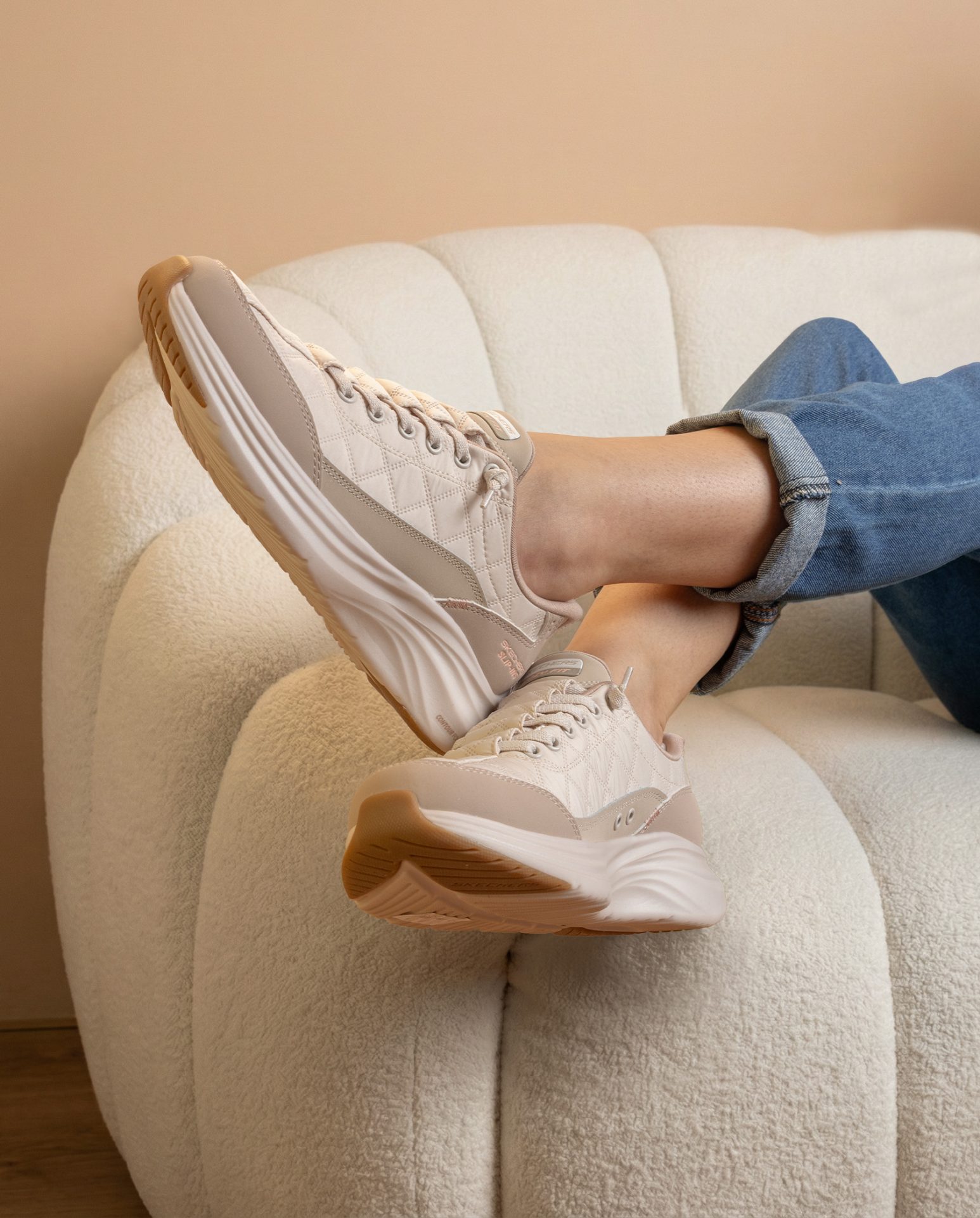skechers