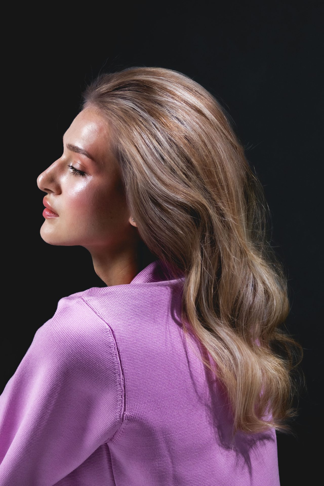 Imamo definitivnu rutinu nege tanke kose za maksimalan volumen - u tri koraka 2 BURO LOREAL ELSEVE editorial 9