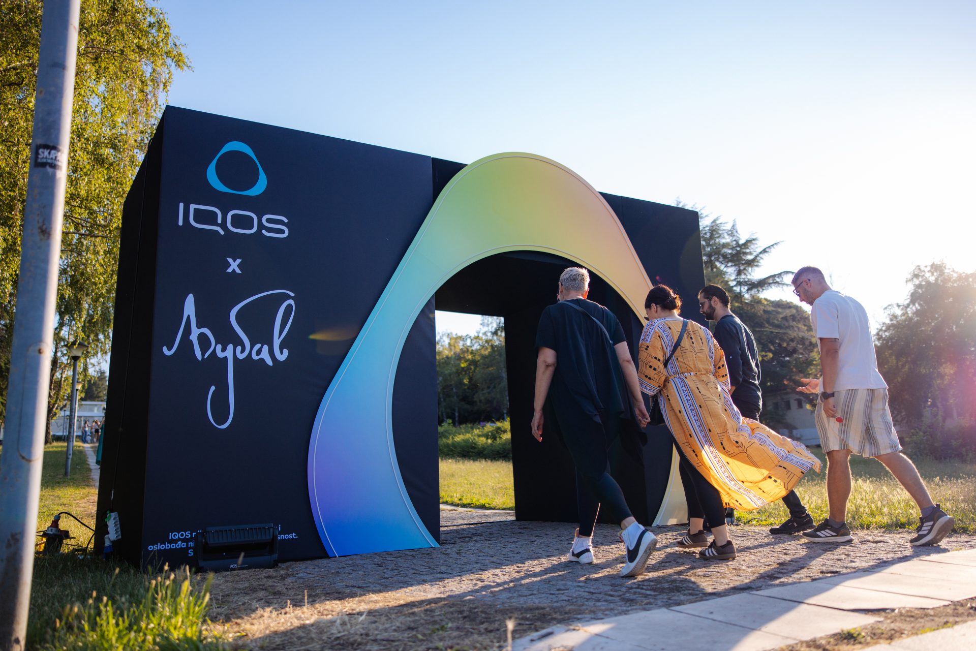 IQOS ILUMA i REMIX: U ritmu boja koje zvuče kao leto 8 MSW 0171