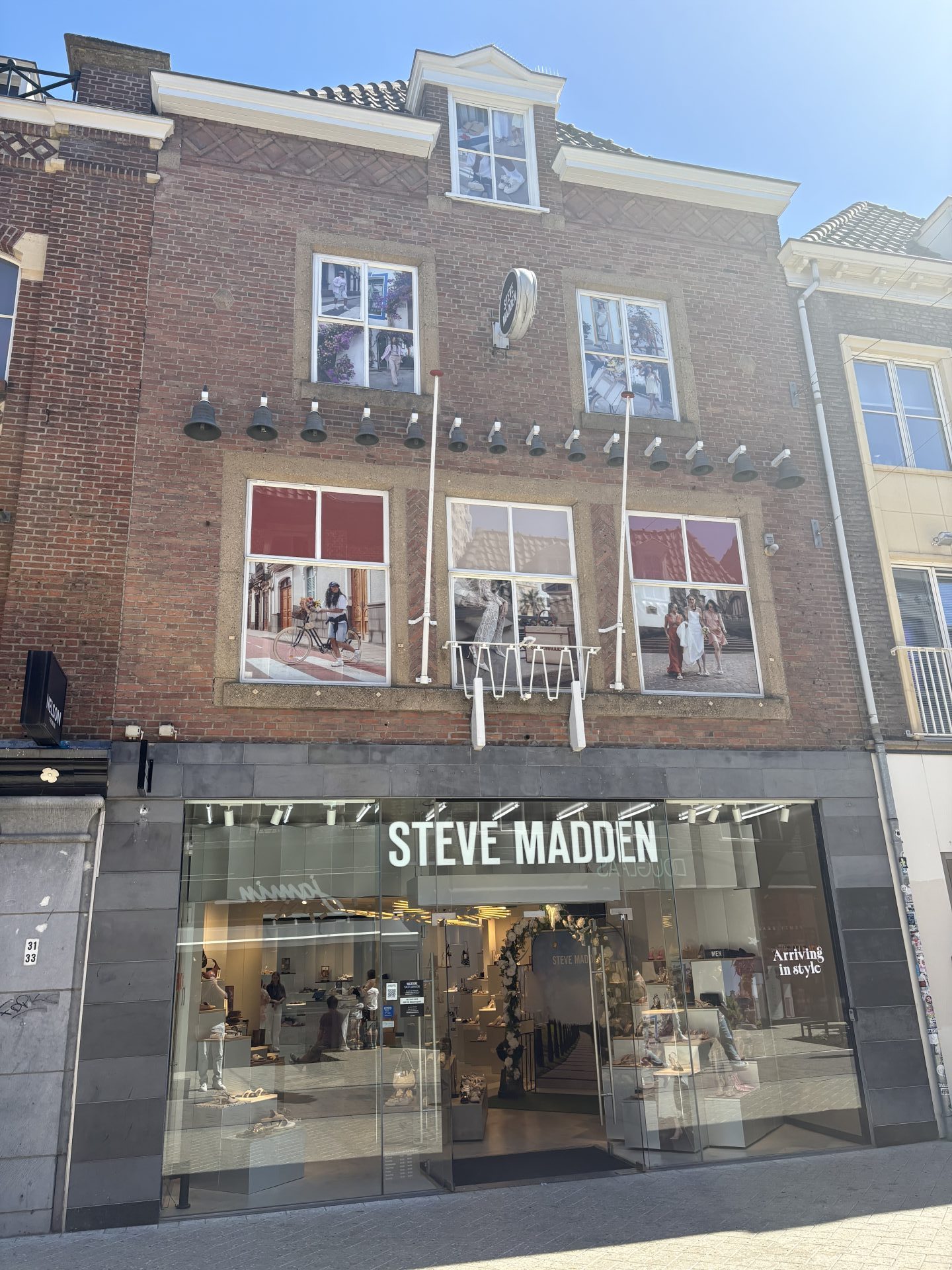 Beyond Borders: Steve Madden i modna zajednica bez granica 12 Steve Madden Eindhoven 2 1 e1781174496621