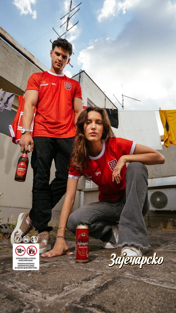 Povod je fudbal, osveženje zaječarsko pivo, a dres omiljeni letnji autfit 10 zaječarsko fudbal