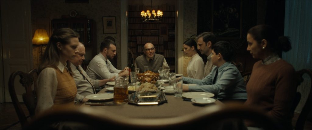 Kao kod kuce kadar iz filma