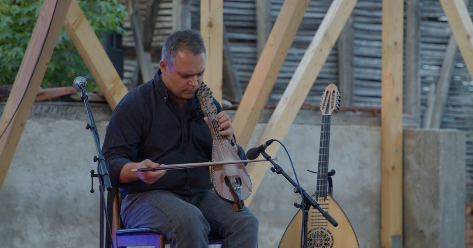Spremite se za festival „Polja”, šumu dobrog provoda i autentičnog zvuka 10 STELIOS PETRAKIS photo by Srdjan ManAev