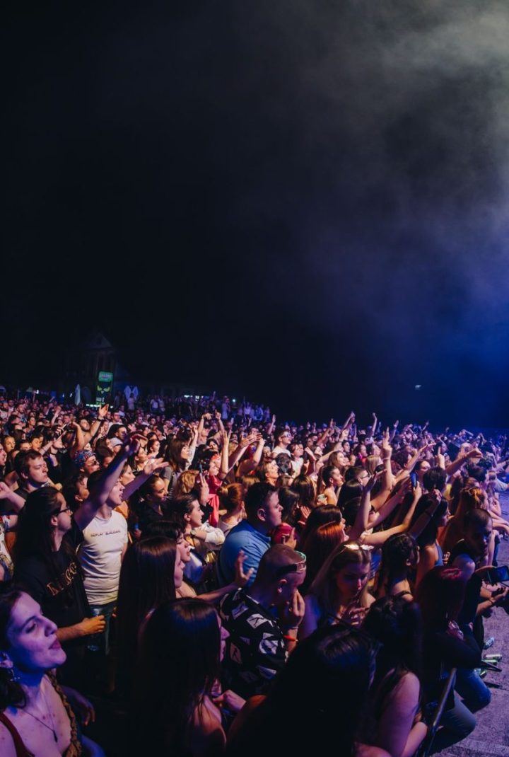 FESTIVAL