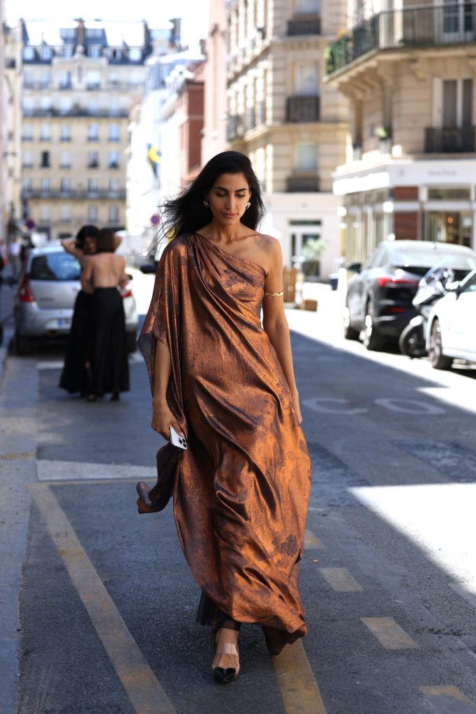 Street style autfiti iz Pariza: 7 glam izdanja za letnje proslave 13 profimedia 1115619496