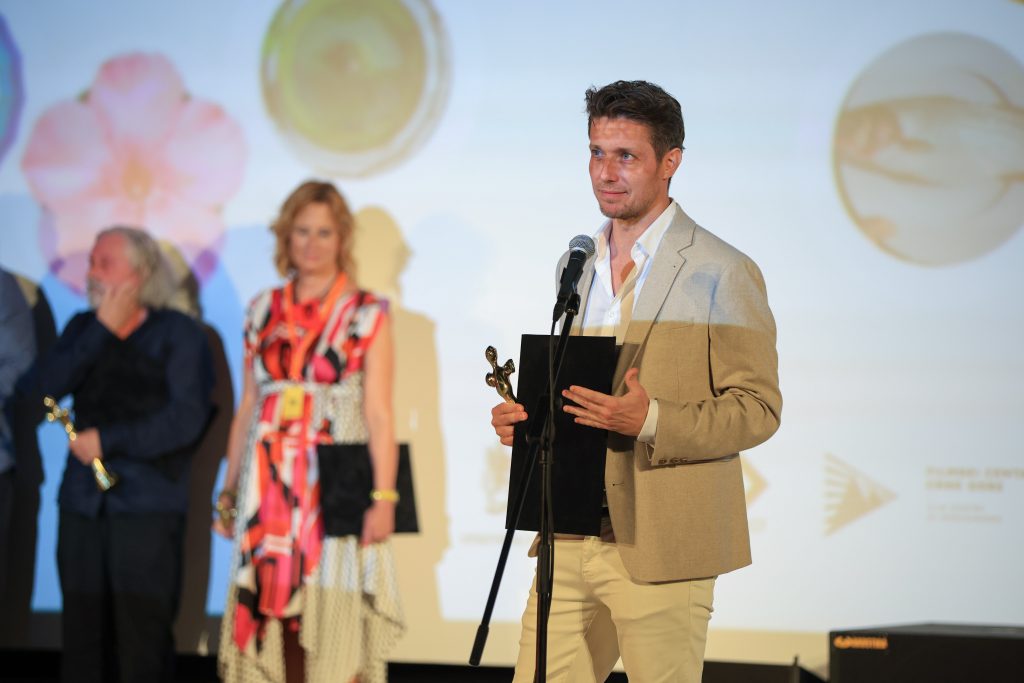 Umesto molitve opomena: „Oče naš” proglašen za najbolji film na festivalu u Herceg Novom 11 festival herceg Novi