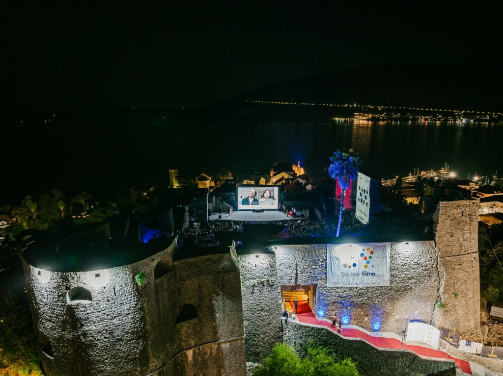 Umesto molitve opomena: „Oče naš” proglašen za najbolji film na festivalu u Herceg Novom 17 Milos Samardzic 7. Noc Dron 20