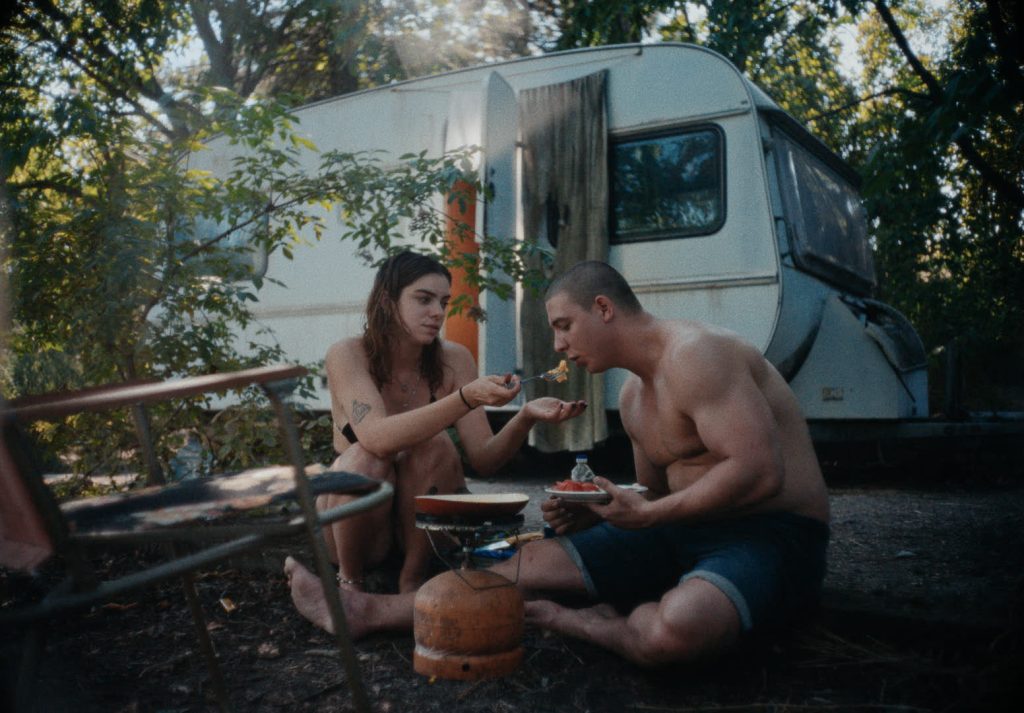 119904 DO KRAJA DANA UNTIL THE DAY ENDS Lena Trifunovi and Stefan Tarabi 1 1