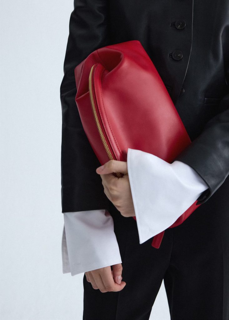 Kozne torbe clutch Mango