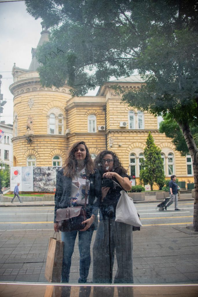 Kako izgleda kada „Neko drugi"postanemo mi? 9 Maja i Ivana Poslednja strana