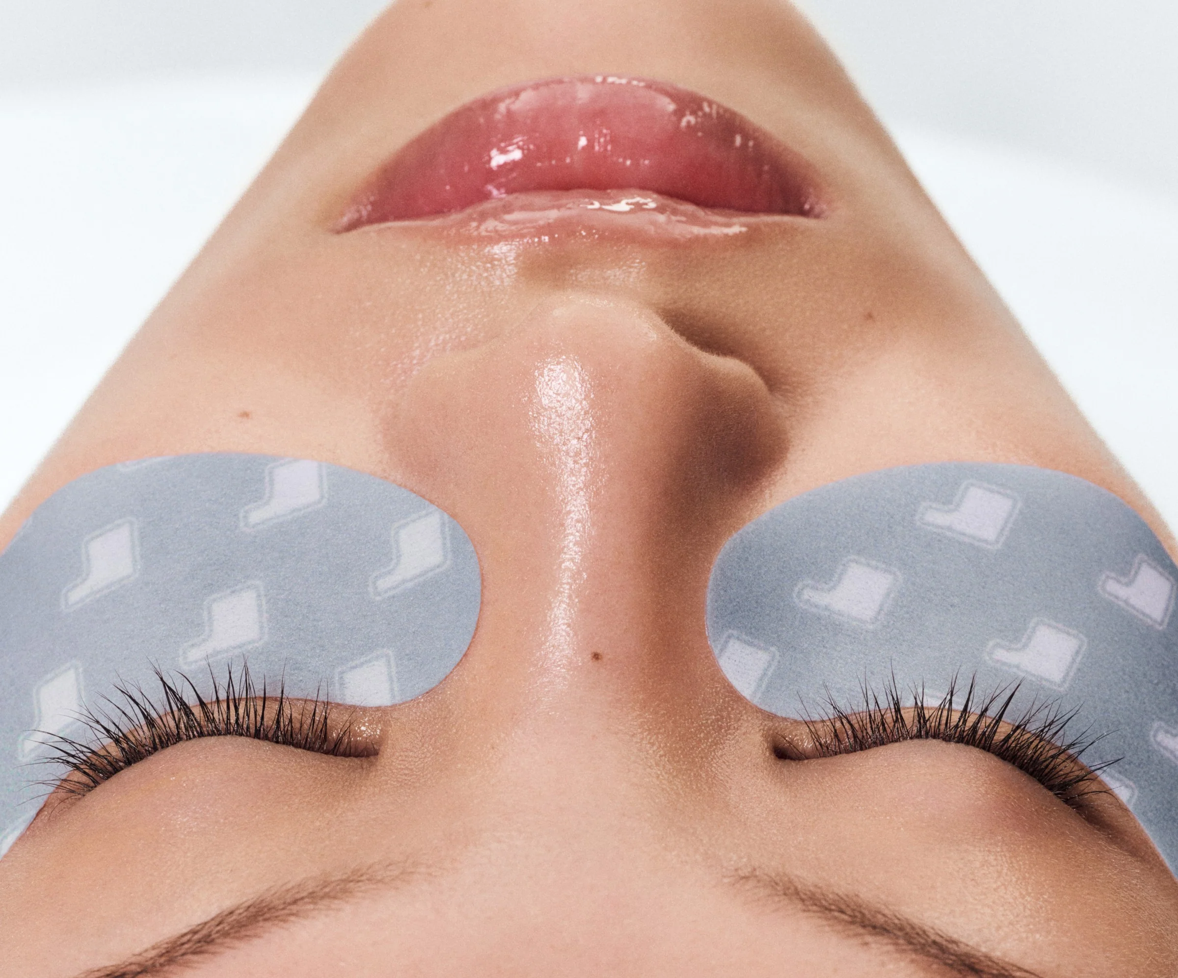 Rhode je stigao u Srbiju: 5 proizvoda koje želimo da probamo 10 eye prep r hero2