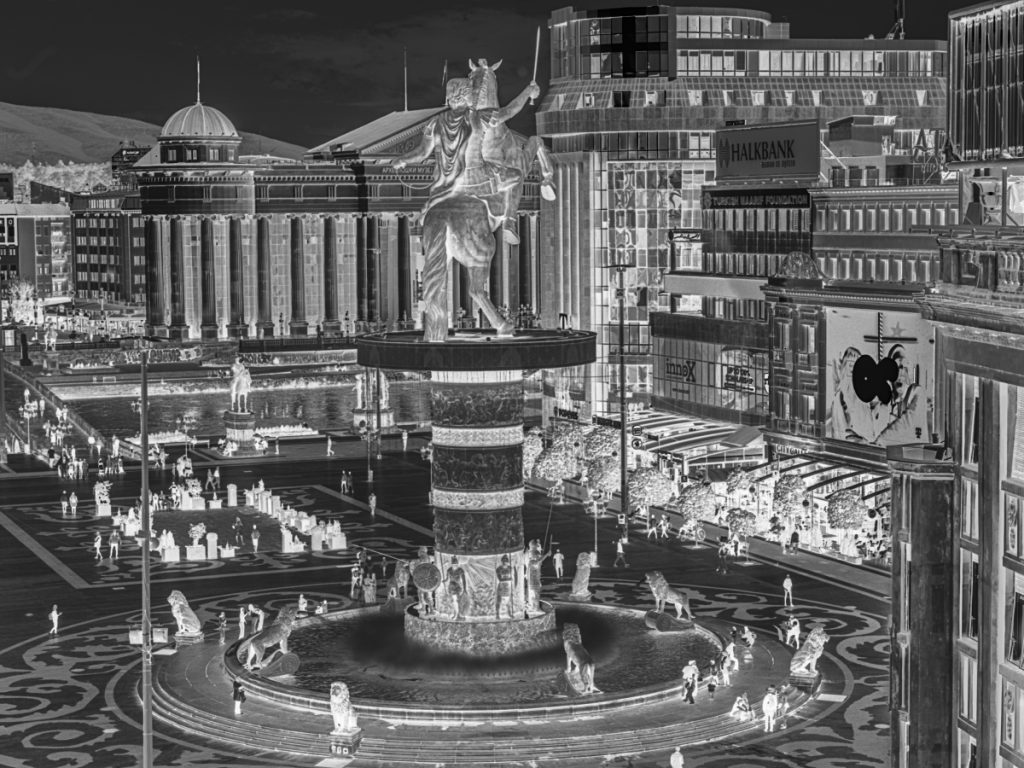 Izložba „Atlas Europia“ u Sarajevu: Stefano de Luiđi mapira evropsko sećanje 11 Stefano de Luidji izlozba fotografija Atlas Europia Sarajevo 11 1