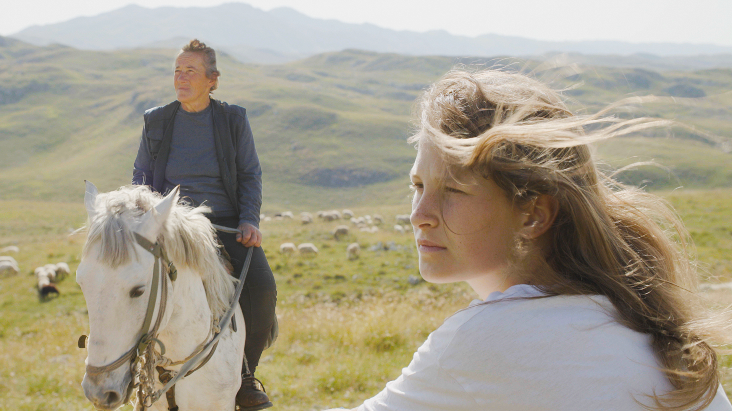 Planina kao svedok da je ljubav najubojitije oružje 8 Still 1 Gara Nada in field TO HOLD A MOUNTAIN photo Wake Up Films